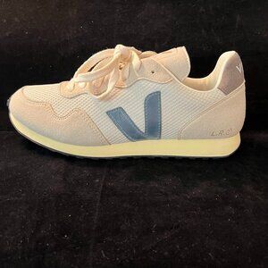 Veja SDU Rec Sneaker in Natural California NIB M 7 W 9